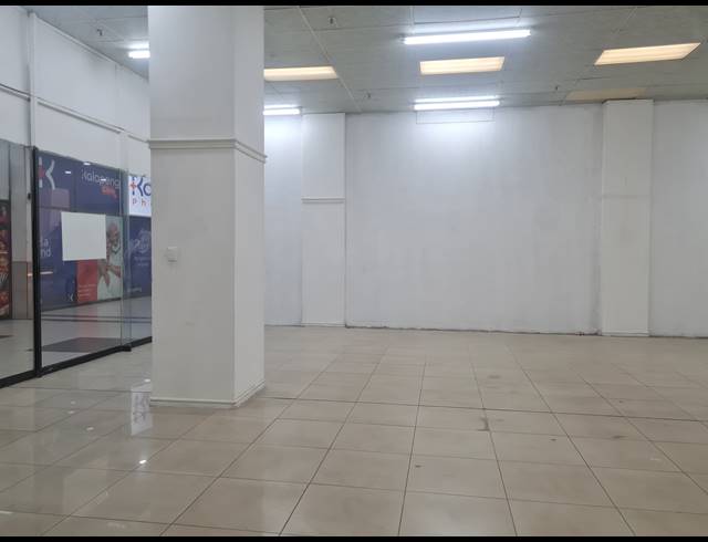 189M² RETAIL TO LET IN HALFWAY HOUSE